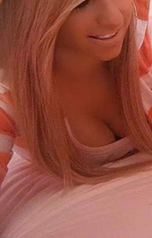 romantic woman looking for guy in Golconda, Illinois